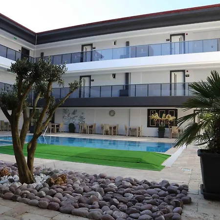 Ladik Hotel