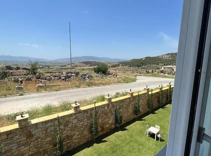 Ladik Hotel Karahayit (Pamukkale)